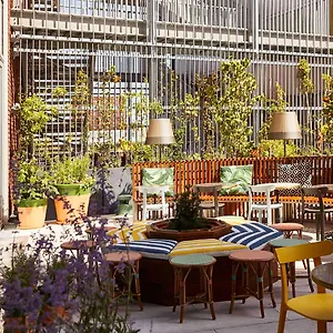 Mama Shelter Hotel