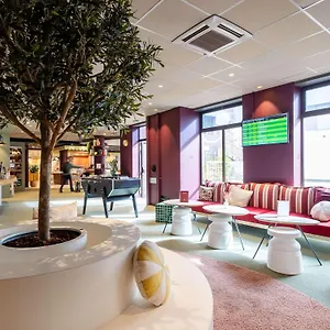 Ibis Centre Gares Лилль